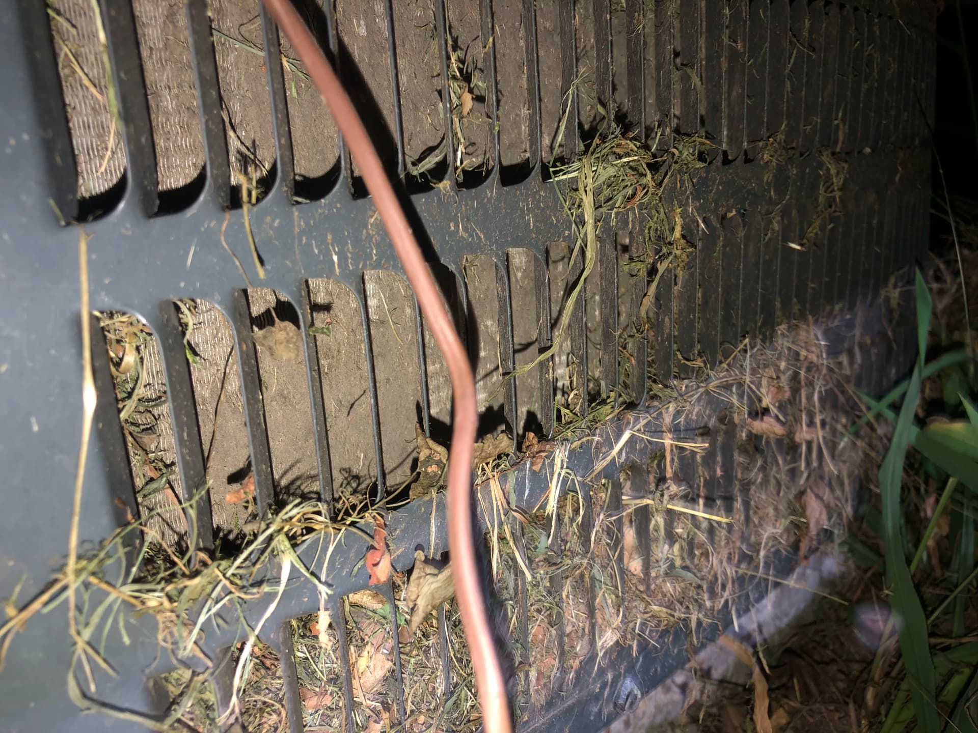 Gallery photos for Why a Dirty Condenser Coil Is Killing Your AC's Efficiency: Image #6