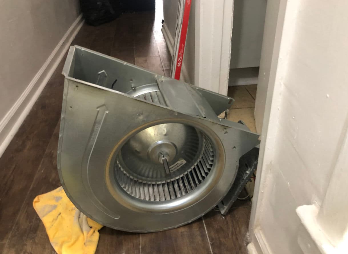 Gallery photos for Heavy Buildup Inside a Return Plenum - Before and After: Image #4