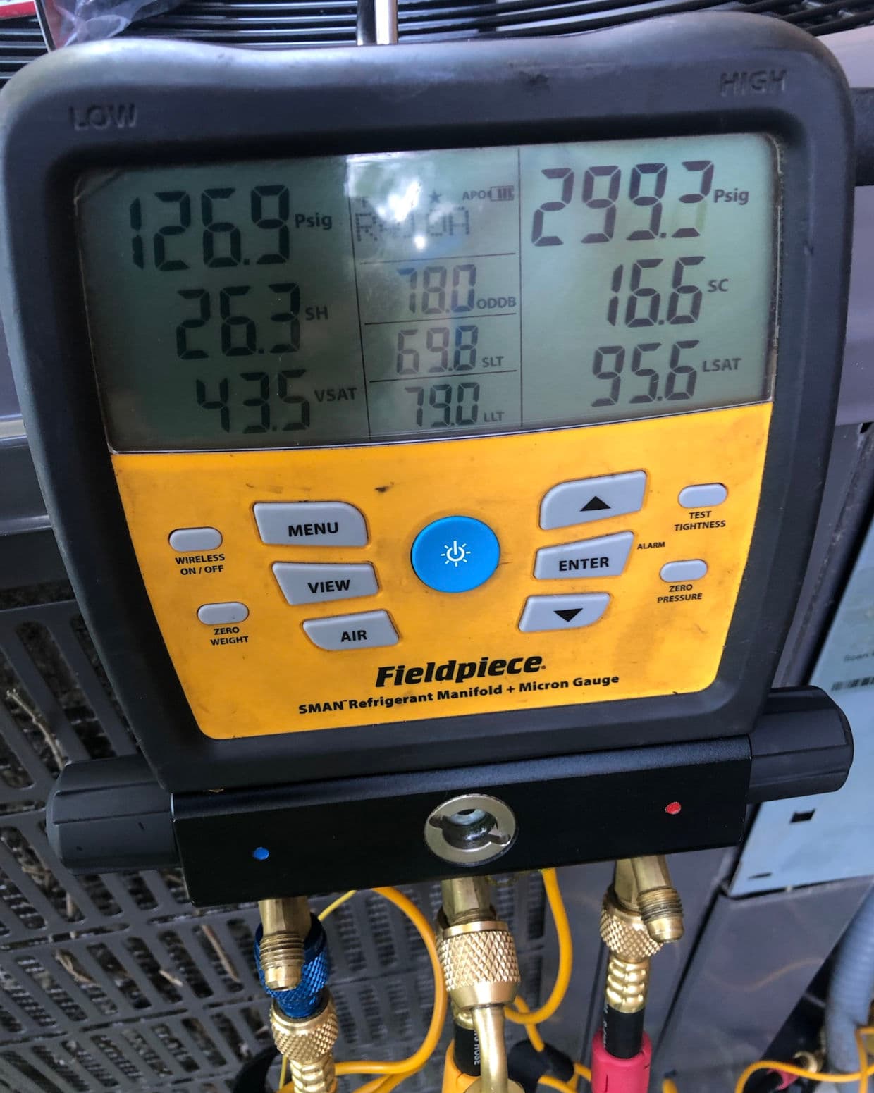 Gallery photos for AC Not Cooling? Here's How We Actually Find the Problem: Image #5