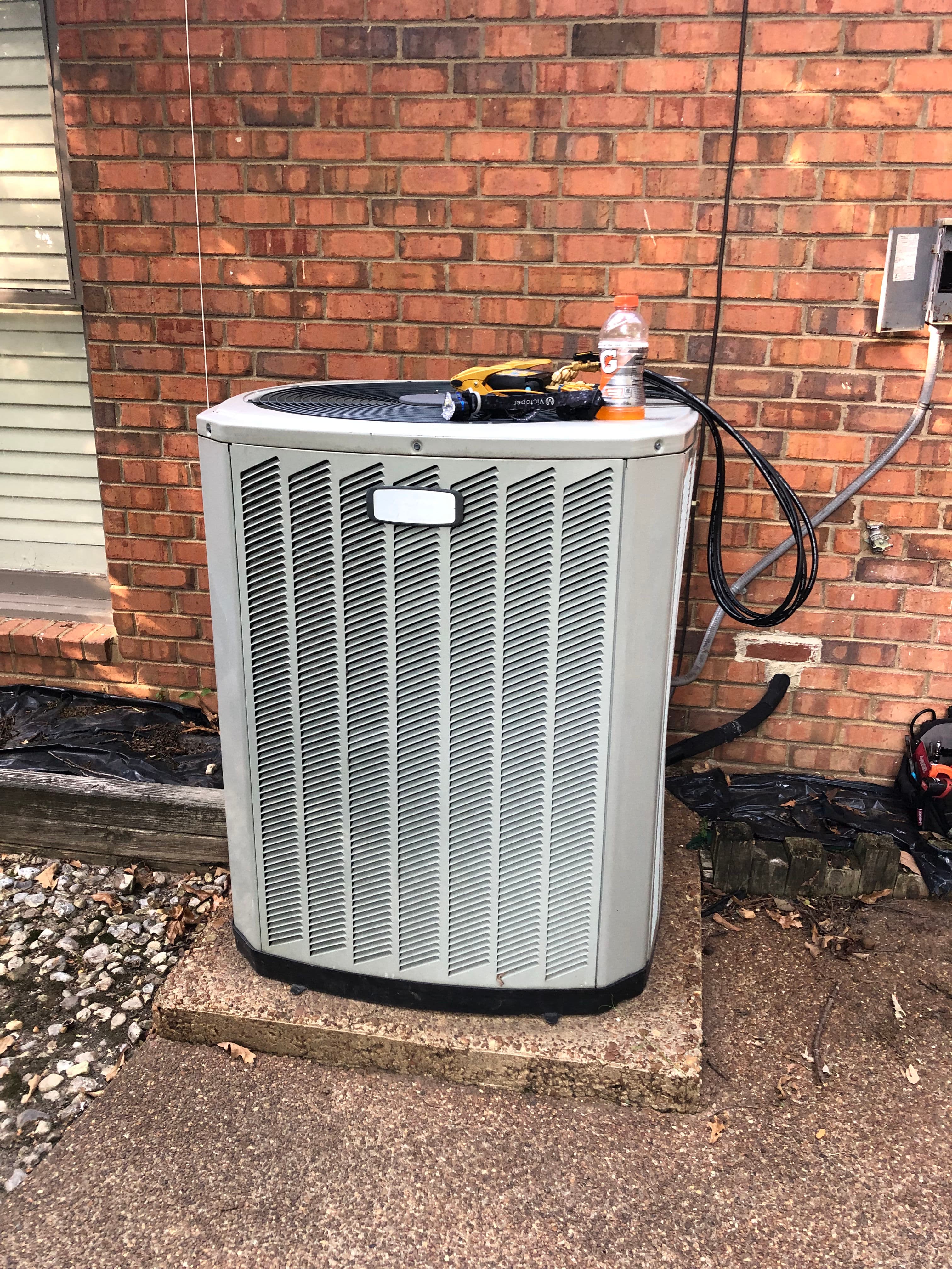 Project A Failed Dual Capacitor Was the Reason This AC Stopped Keeping Up image