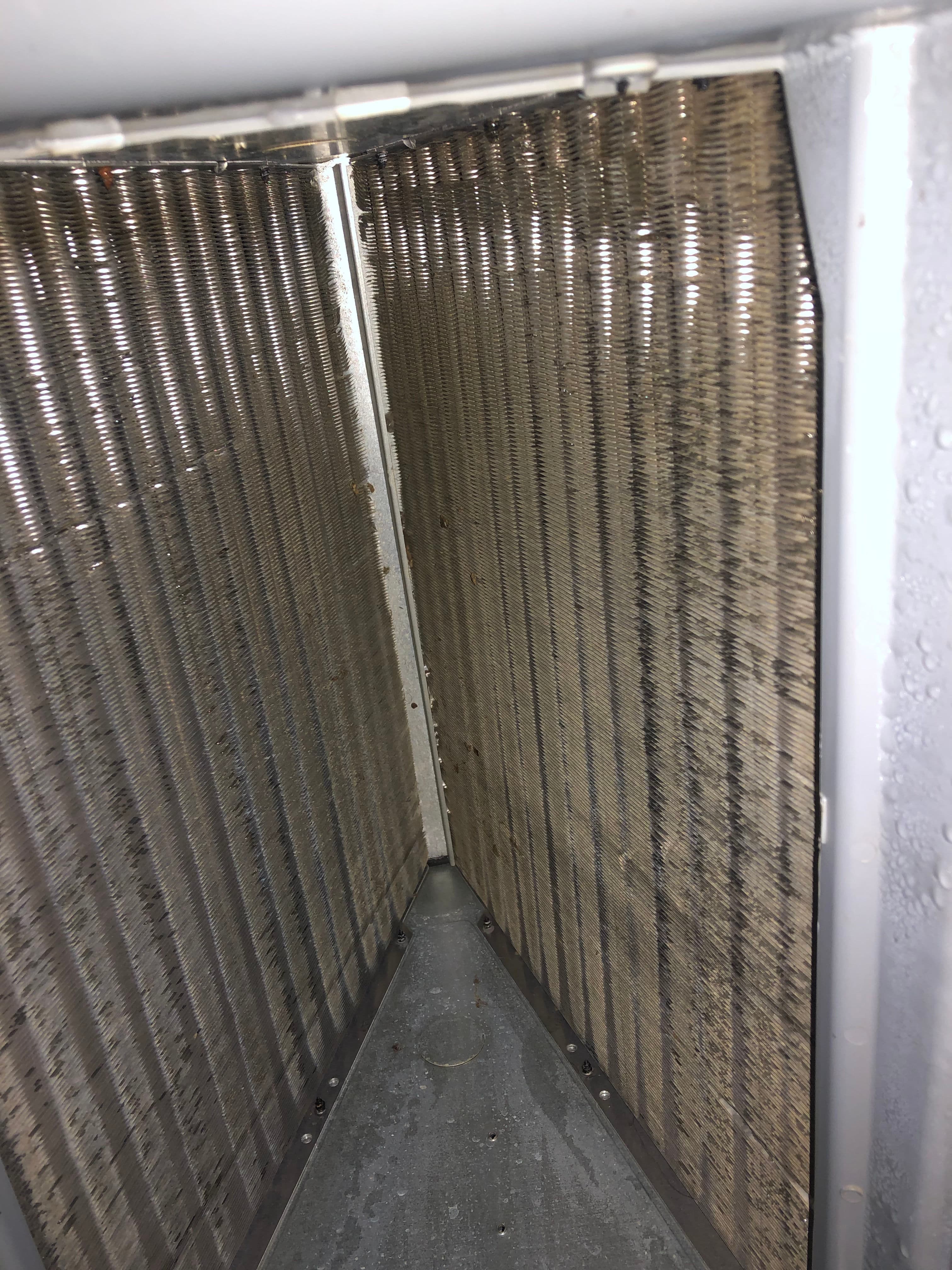 Project AC Not Keeping Up? A Refrigerant Recharge Might Be the Fix image