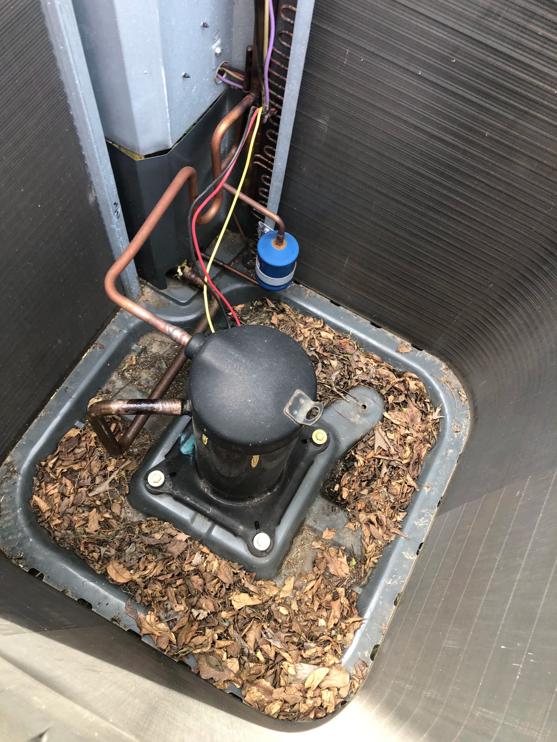 Gallery photos for Why a Dirty Condenser Coil Is Killing Your AC's Efficiency: Image #3