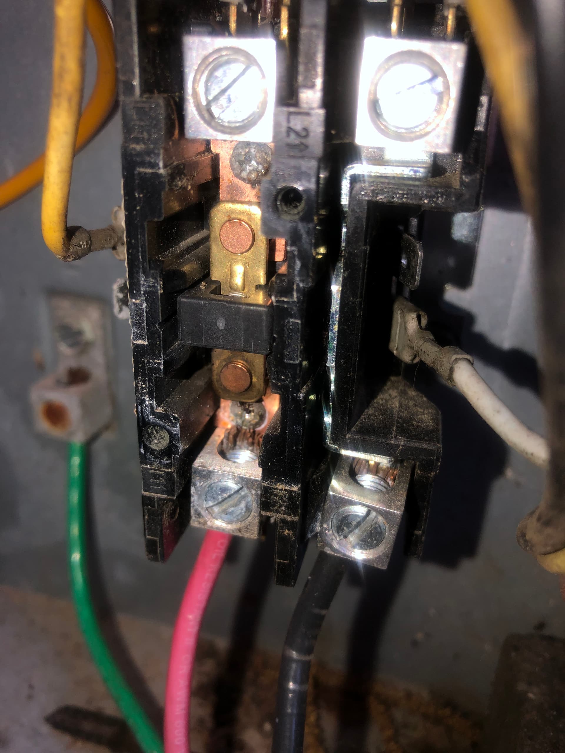 Gallery photos for Worn Contactor Relay Replaced to Get the AC Running Again: Image #1