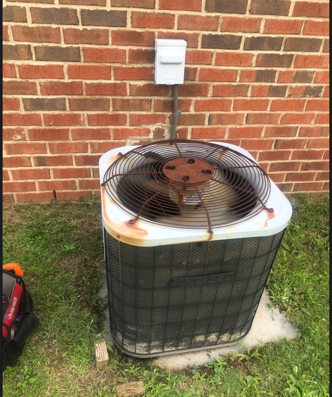 Gallery photos for AC Repair in Memphis - Capacitor Replacement and Hard Start Kit Install: Image #1