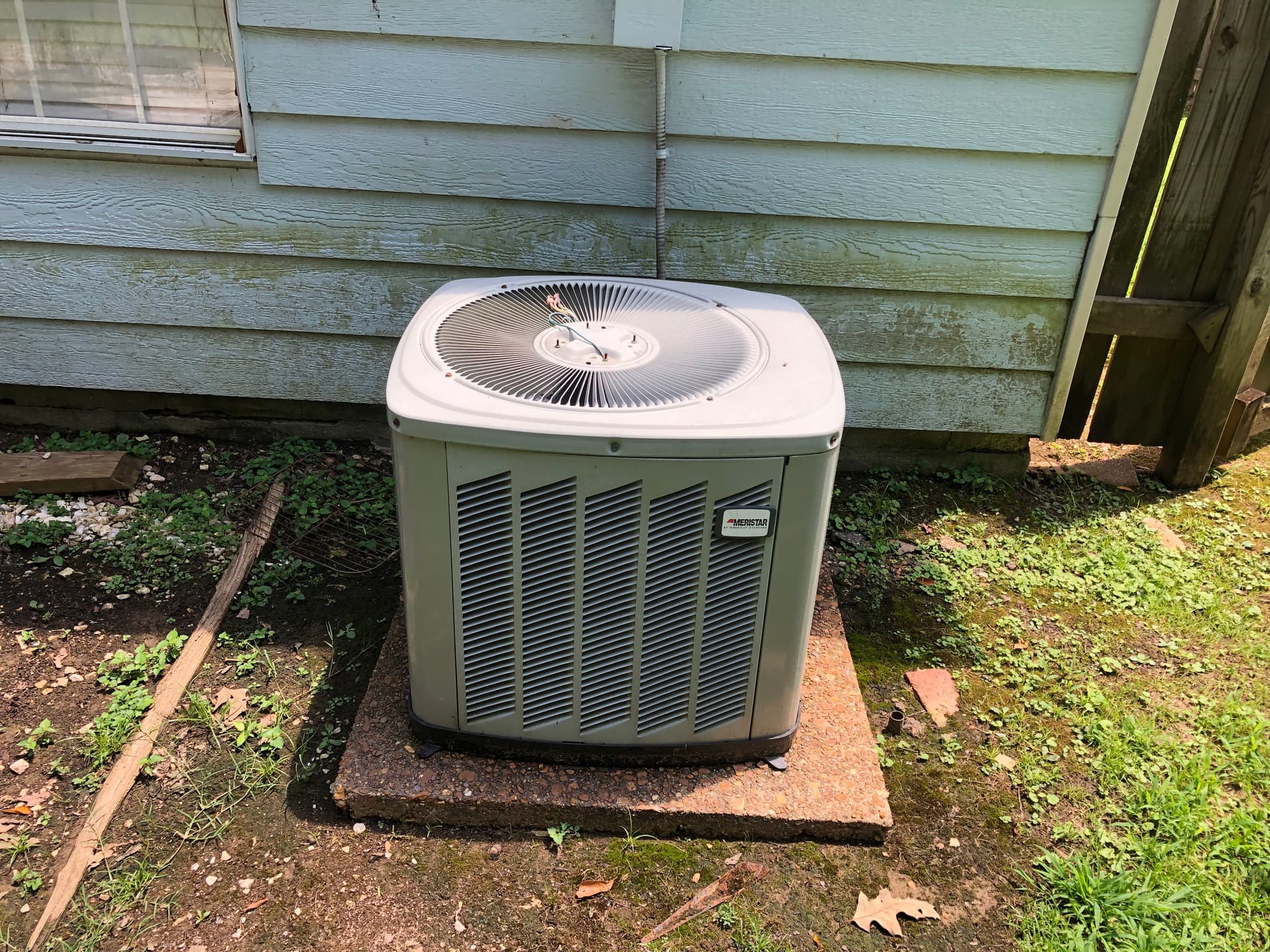 Gallery photos for Low Voltage Wiring Repair That Brought an AC Back to Life: Image #1