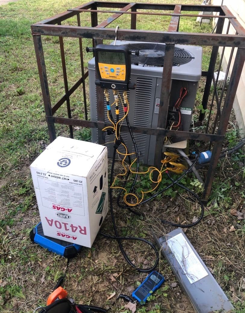 Gallery photos for Frozen AC Lines and a Refrigerant Recharge That Fixed It: Image #1